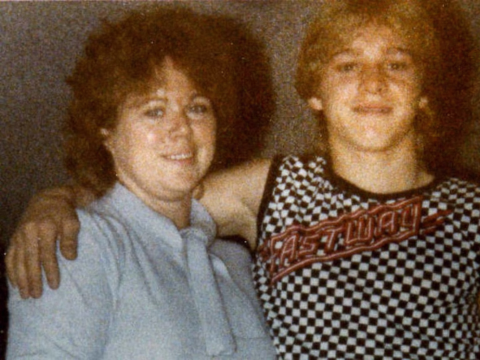 Osam optužnih prijedloga protiv maskiranih napadača na Srpski kulturni centar